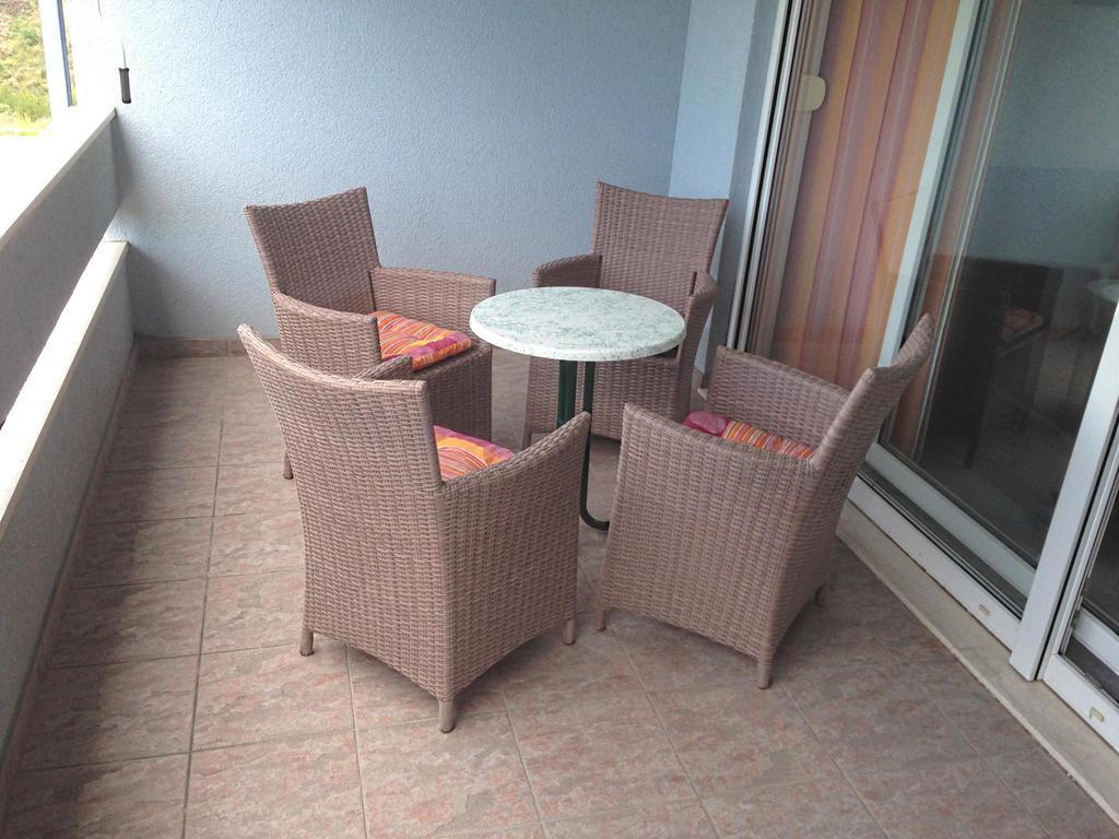 Kristian Apartments Подстрана Экстерьер фото